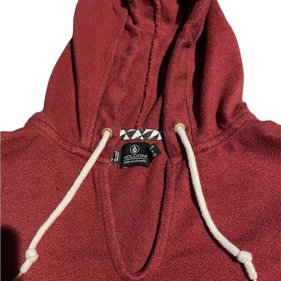 Preloved Womens Volcom cropped hoodie. Kangaroo front pocket. Size S. - Picture 2 of 3